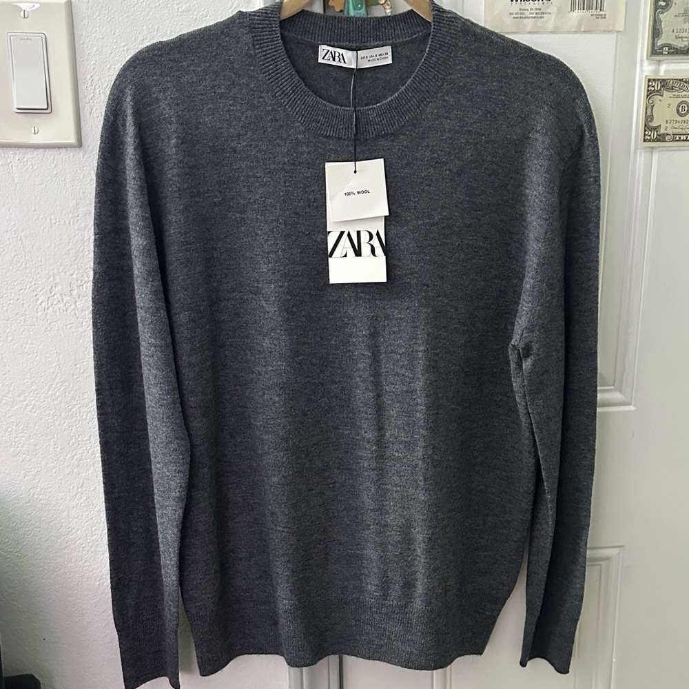 ZARA Men's Crewneck Sweater in Charcoal Gray